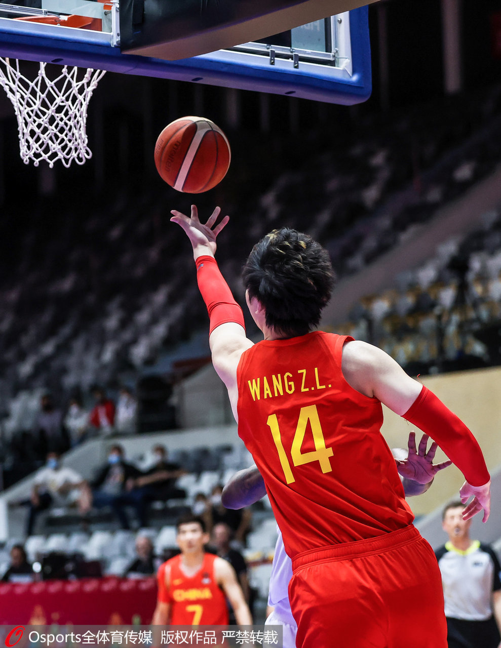 爱游戏下载-辽宁队险胜爵士,王哲林关键制胜