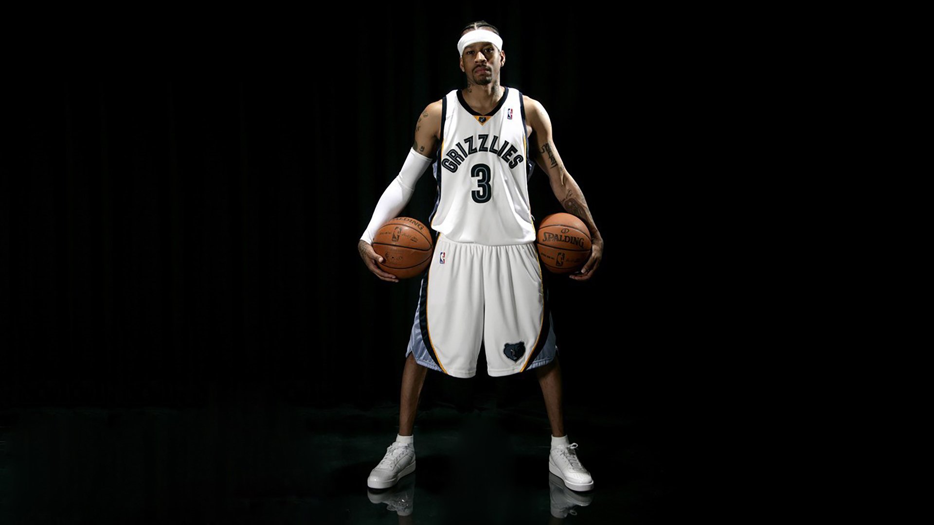 无声惊雷,布克如何用非典型英雄的方式成为新疆队的暴雨晴雨表