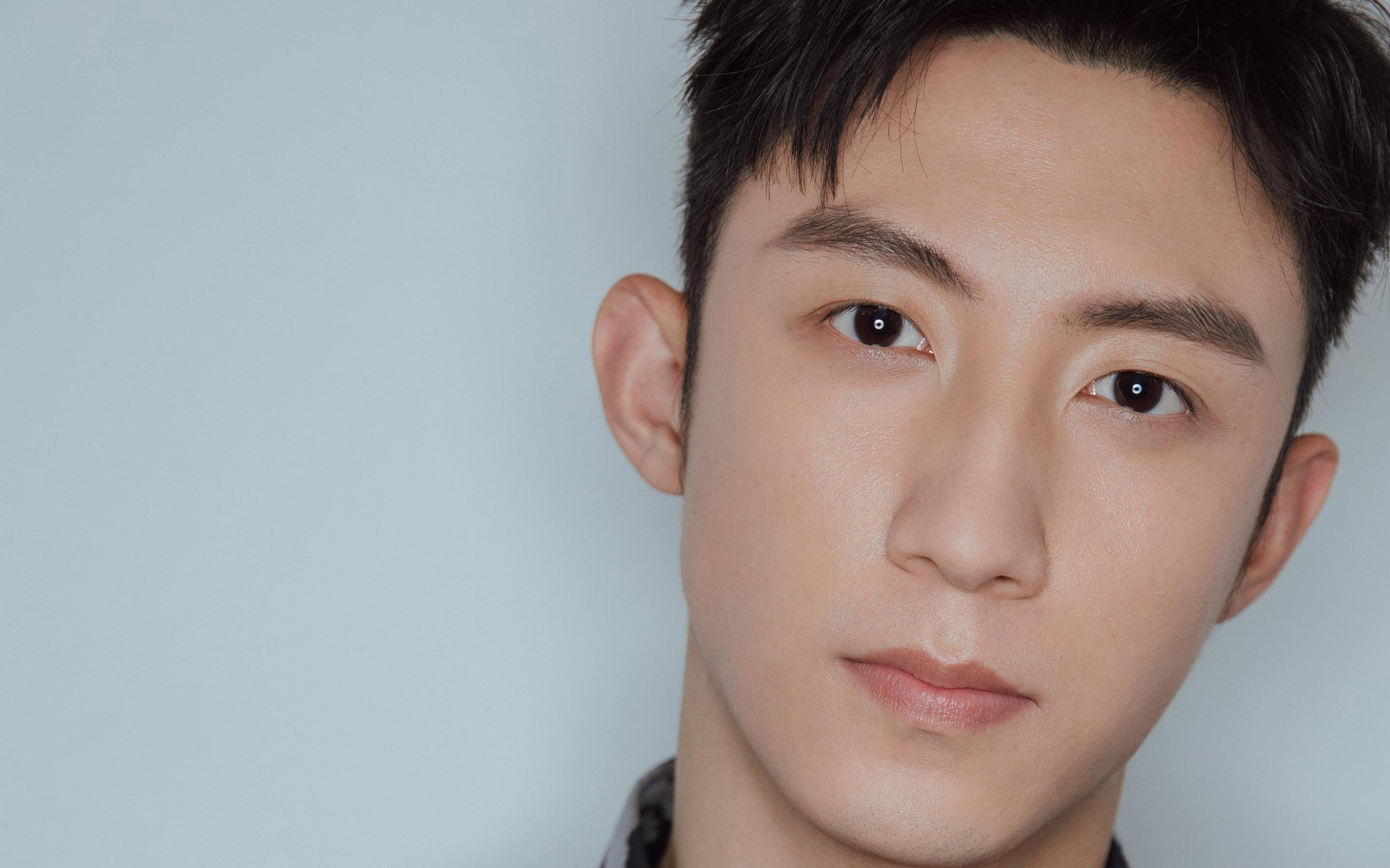 若日尼奥的闭环，从遗憾滑倒到主宰莱比锡之夜